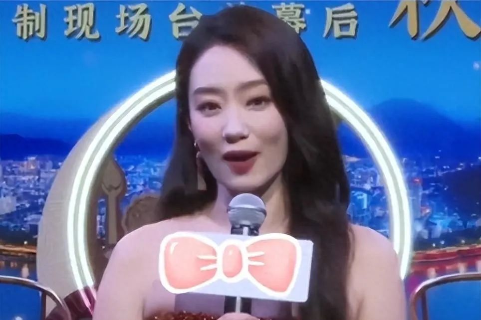 李沁离开了美颜滤镜真的是这样吗？  第9张