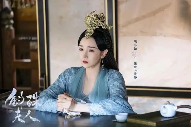 同样演“女记者”，把陈小纭、潘之琳、向涵之放在一起对比，差异太明显