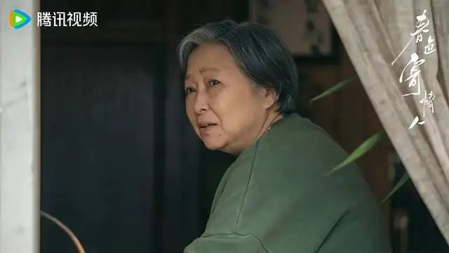 《春色寄情人》李现奶奶，70岁的她太有喜感了，凭借50年前的《包青天》一夜走红