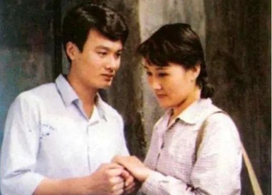 明明是同一个人，演完《渴望》33年后演《心想事成》，他差点没认出  第2张