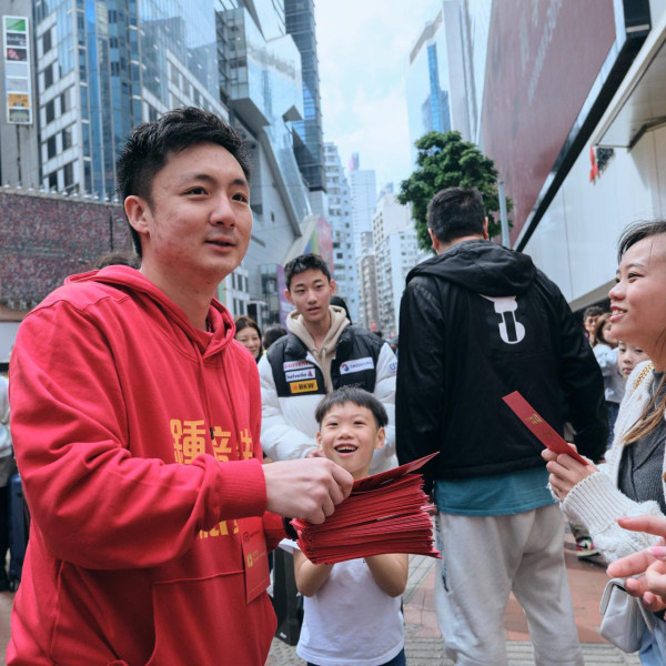 钟培生土瓜湾两荤饭店被捕获 亲自派饭给老人家！得到一举动獲赞真有钱人